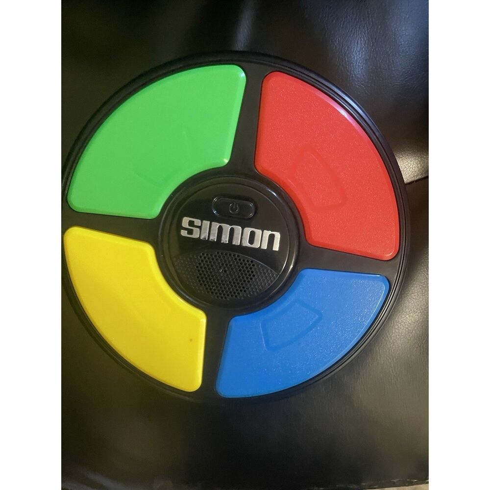 Simon Says Electronic Game Hasbro 2019 Classic Toy Tested Working EUC